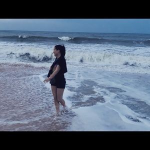 Meet your Posher, Jama